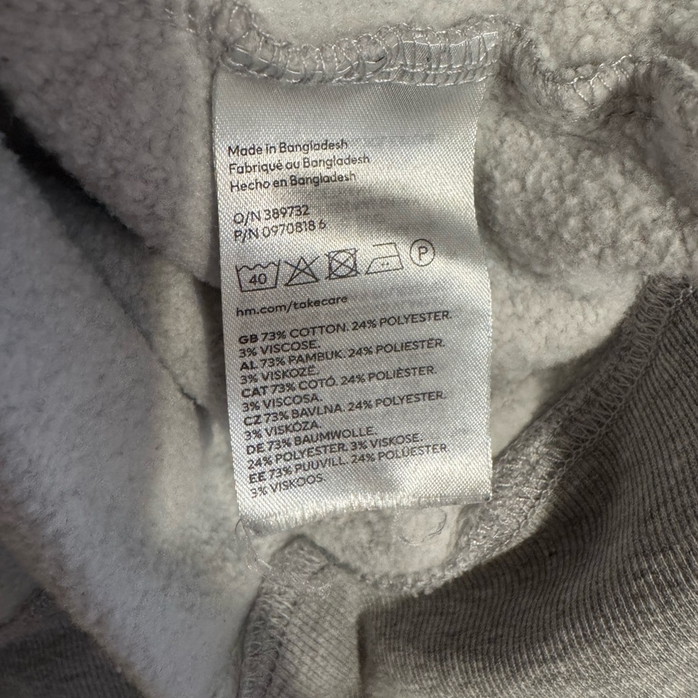 H&M Light Gray Relaxed Fit Crewneck Sweater - Picture 4 of 4